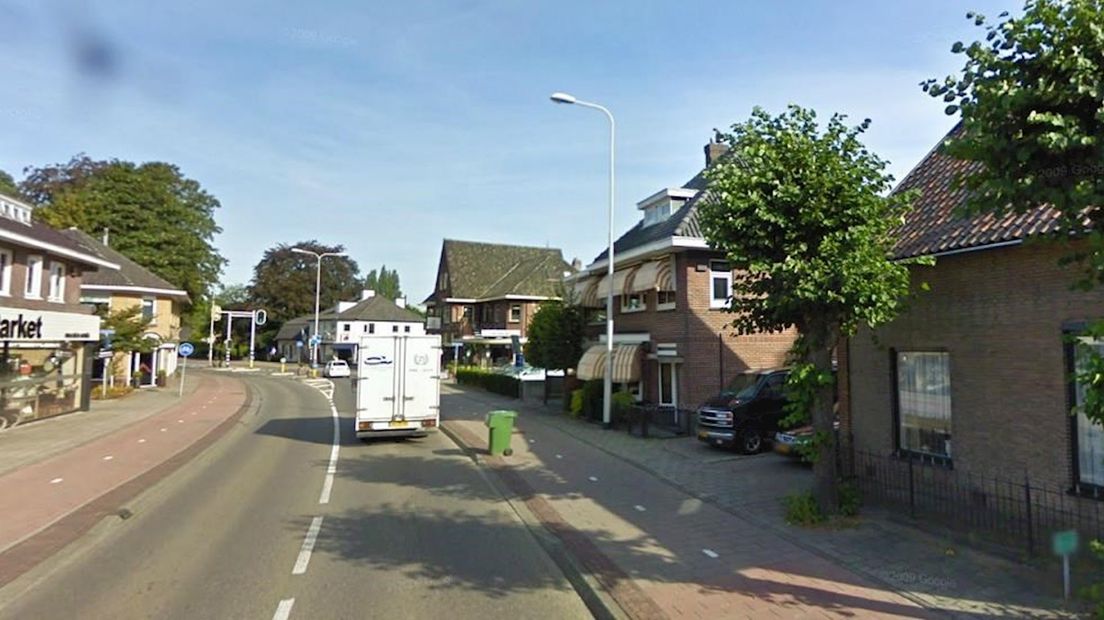 Hoofdstraat in Zenderen