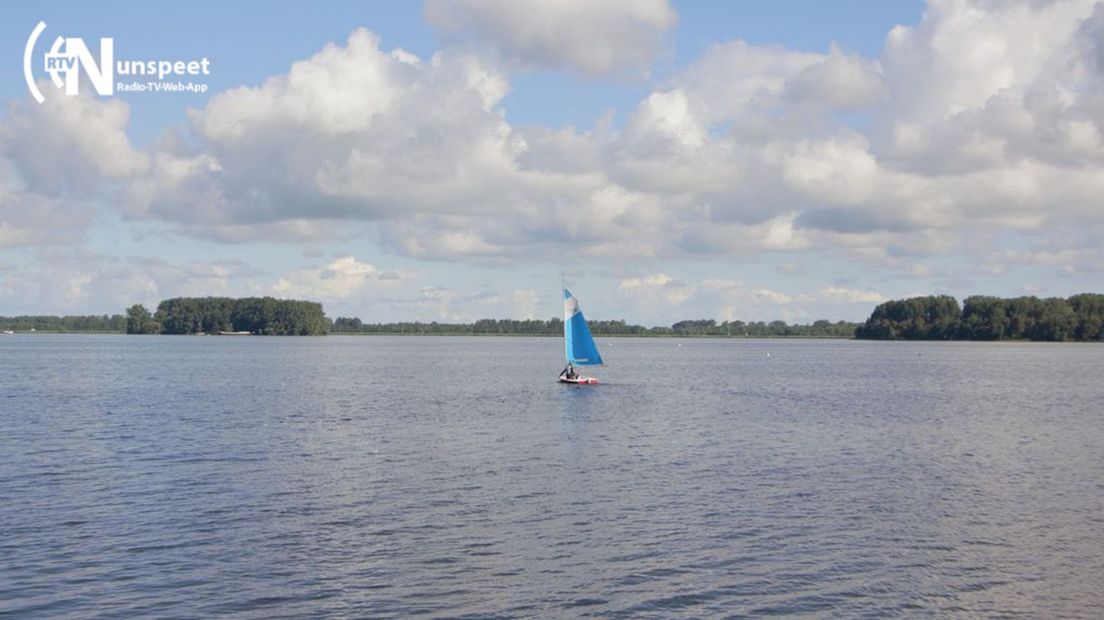 Het Veluwemeer in trek bij onze Oosterburen.