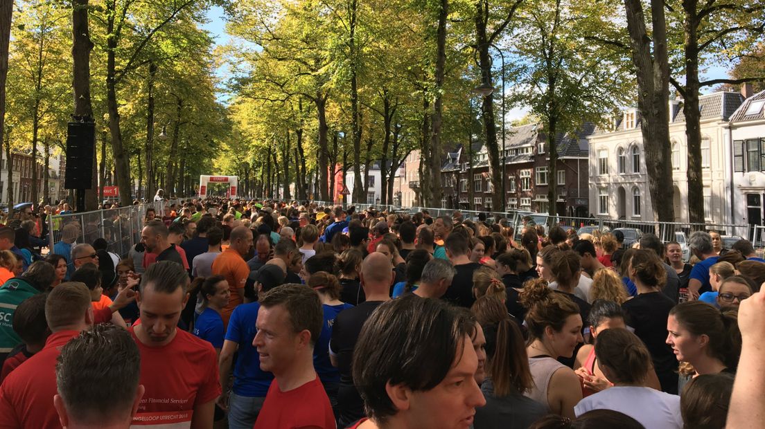 Deelnemer Marco Geijtenbeek vlak voor de start van zijn 10 kilometer