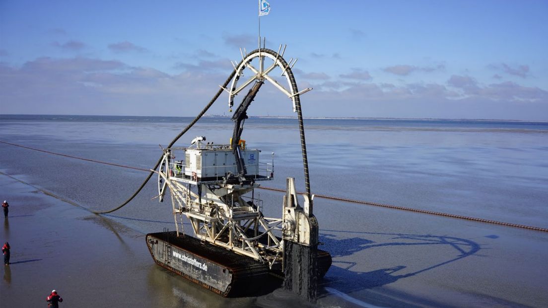 Een van de machines die over het Wad zal gaan