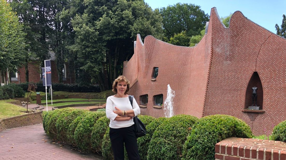 Directeur Mariëtta Jansen van Museum de Buitenplaats in Eelde