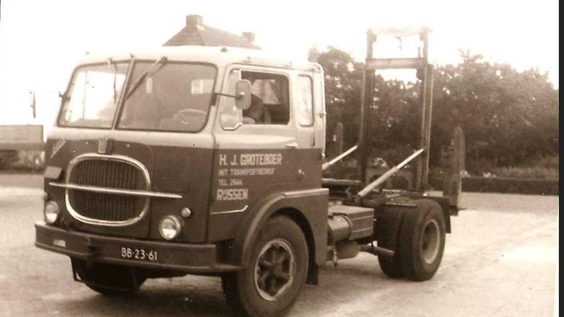 Een van de eerste vrachtwagens van transportbedrijf Groteboer