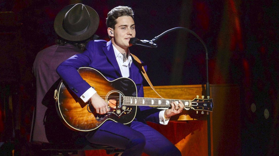 Douwe Bob door naar de finale