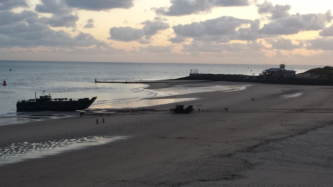 Landingsvaartuig gestrand