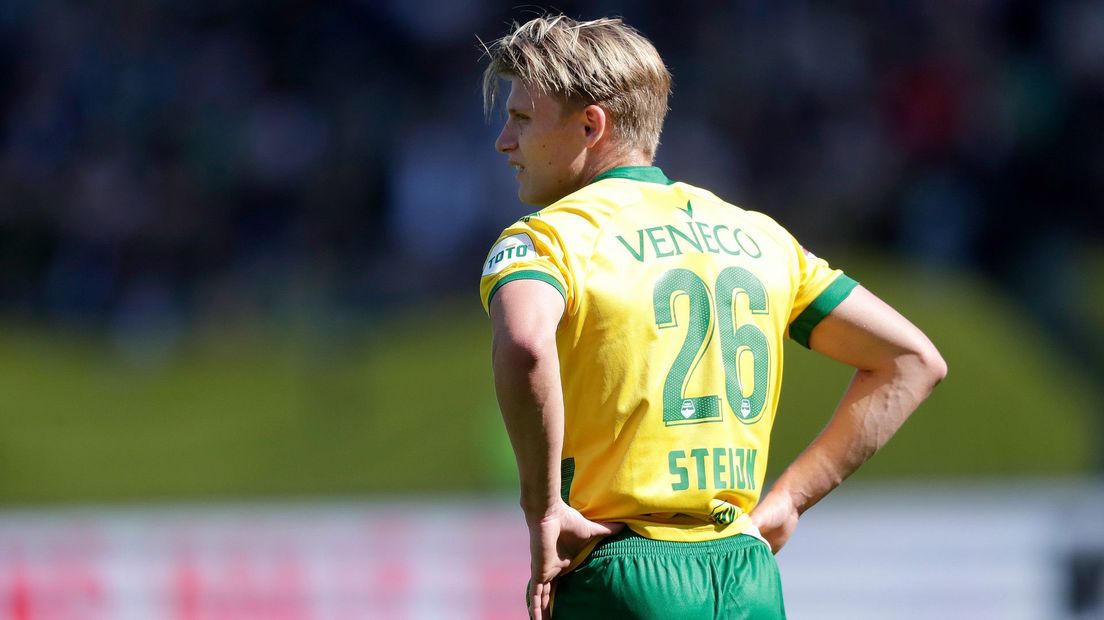 ADO Den Haag-middenvelder Sem Steijn speelt als spits