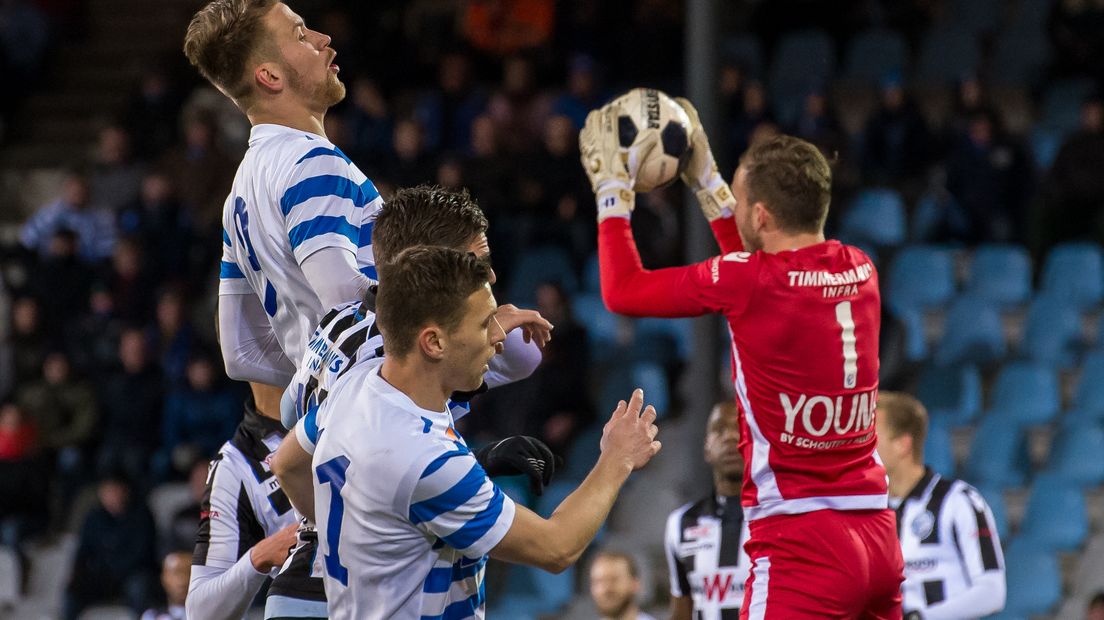 Kolderieke ketsers bezorgden De Graafschap tegen FC Den Bosch de tweede nederlaag op rij in 2017. Op De Vijverberg gingen de Superboeren met 3-0 keihard onderuit.