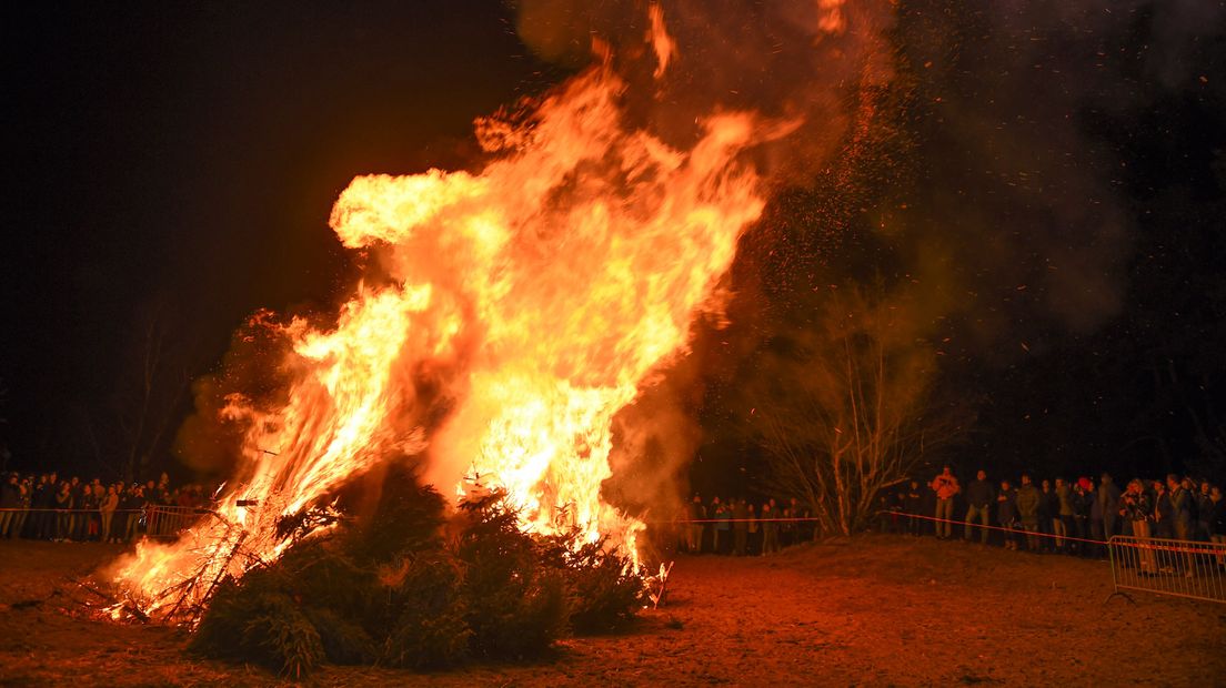 Kerstboomverbranding Maarn een van de laatste van deze regio