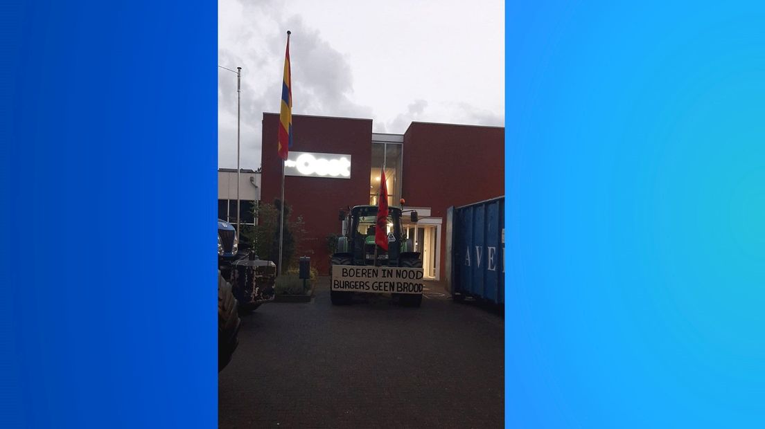 Honderden boeren voeren ook actie bij RTV Oost