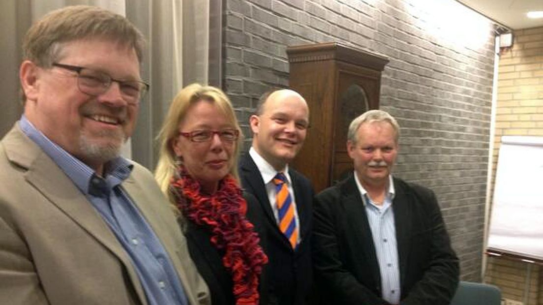 Het college met rechts Jan Velthuis