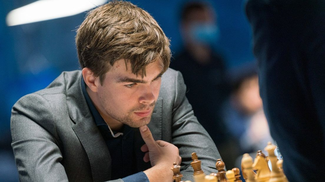 Jorden van Foreest tijdens de tweede ronde van Tata Steel Chess