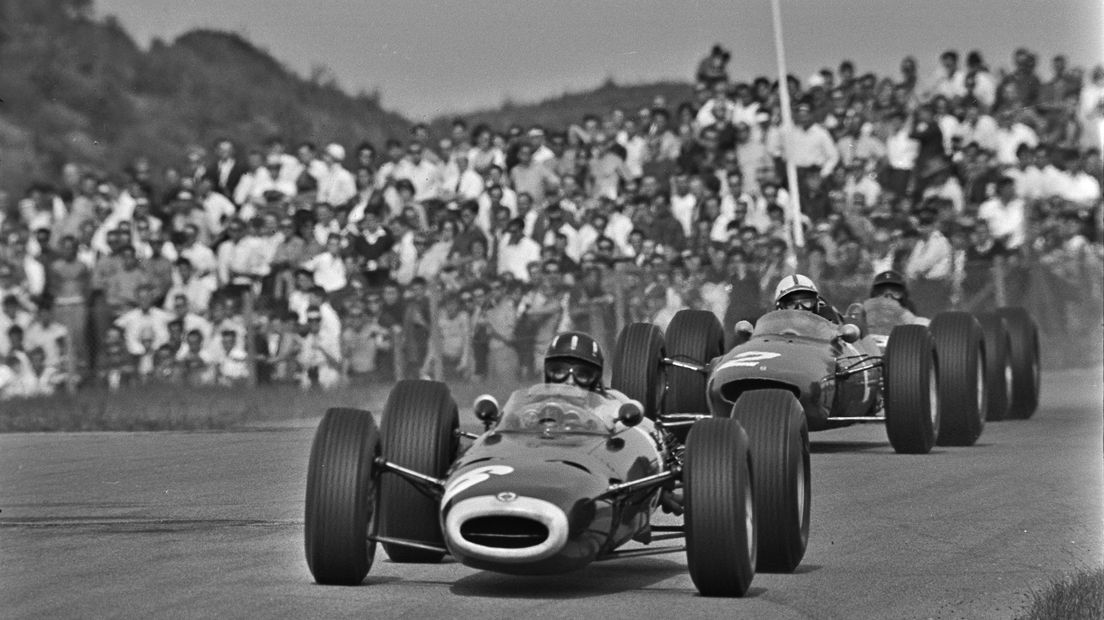 Jim Clark won de Grand Prix van 1964 (Rechten: ANP)