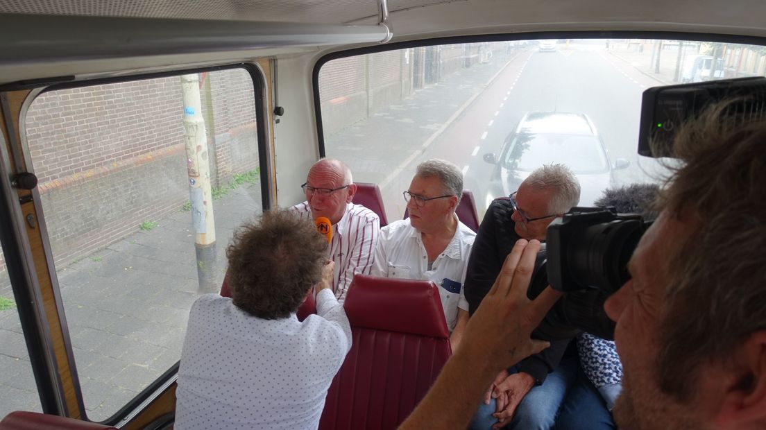 Op pad met een bus vol oud-chauffeurs
