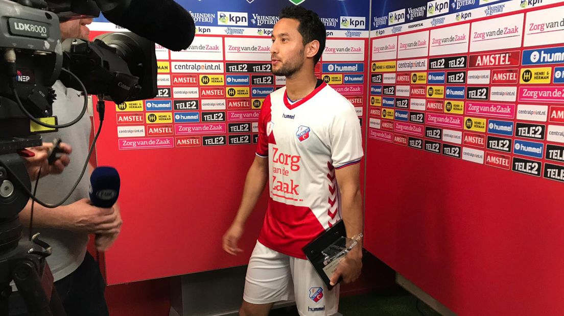 Mark van der Maarel in mei 2018 met de Di Tommasotrofee