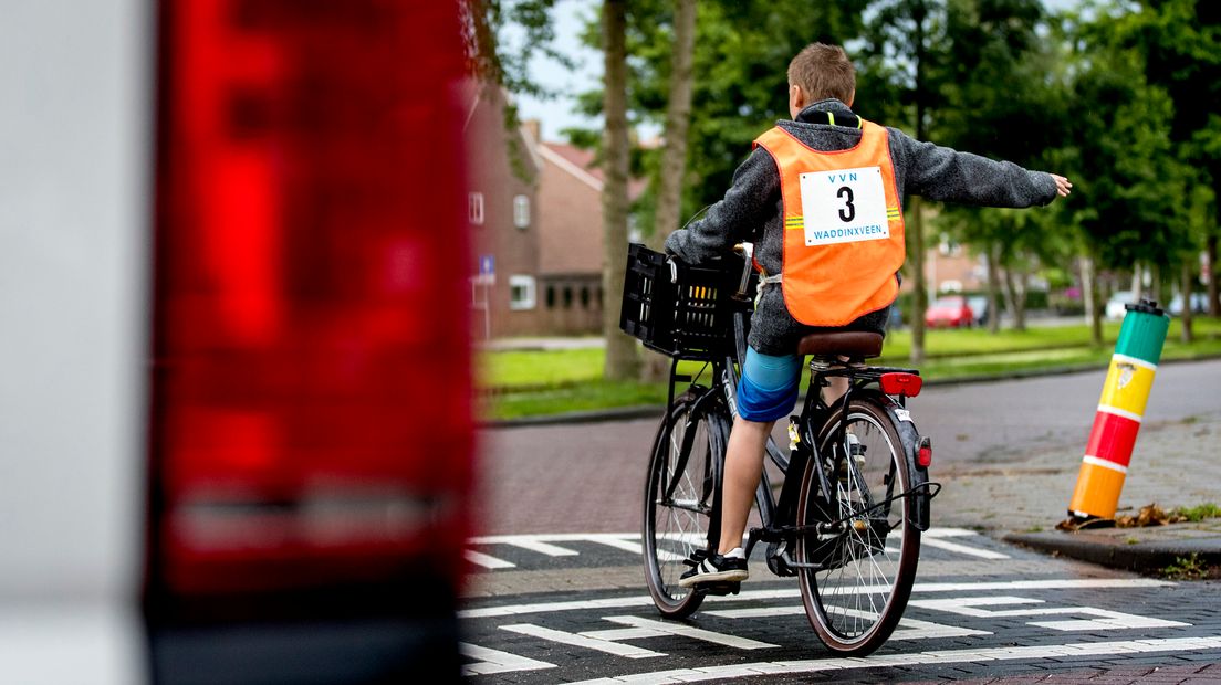 Basisscholen Doen Weer Verkeersexamen: 'Regels Kunnen Toepassen En ...