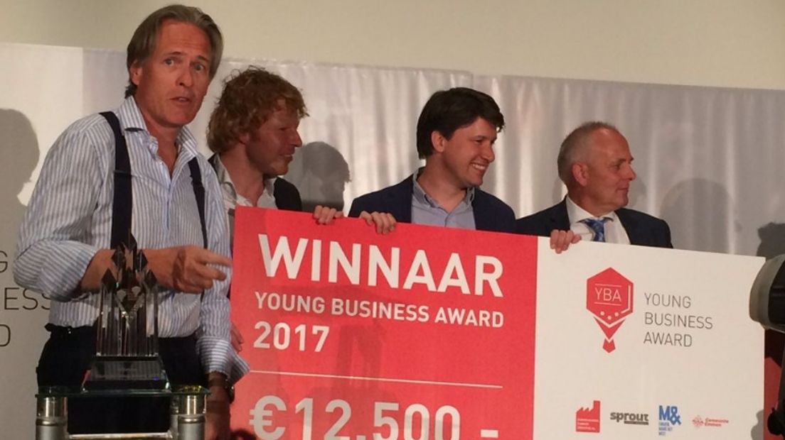 Media Distillery uit Amsterdam wint de Young Business Award 2017 (Rechten: RTV Drenthe/Andries Ophof)