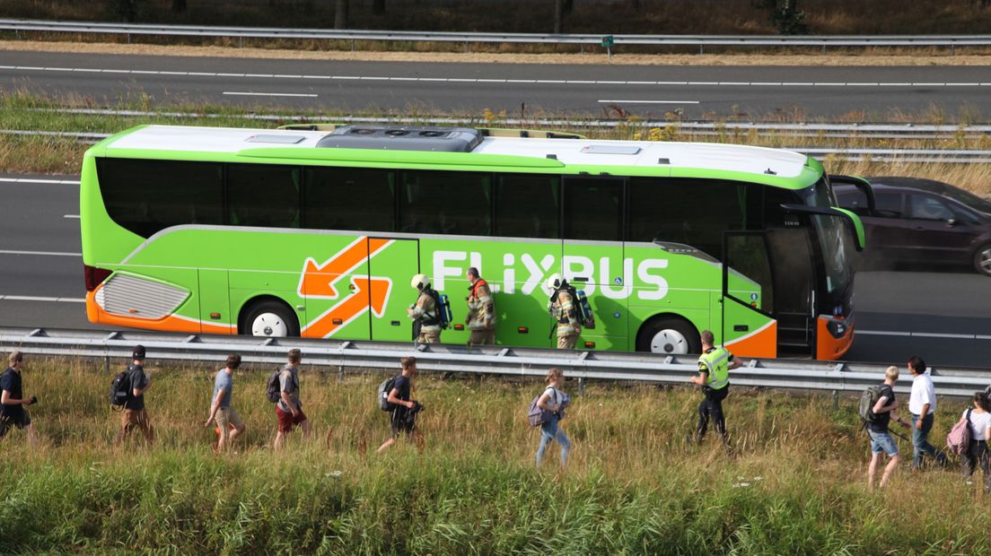 Passagiers konden op tijd de bus uit.
