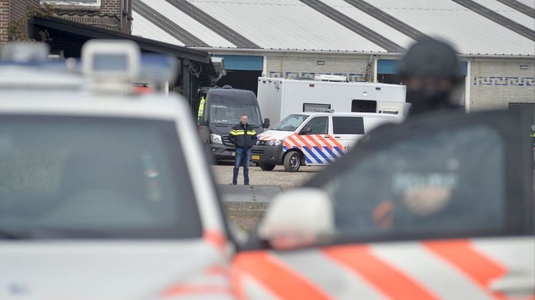 De politie is al de hele dag bezig met onderzoek.