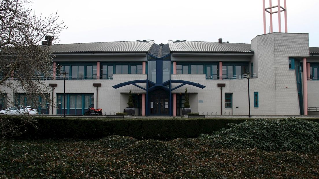 Bezettingsactie thuiszorgmedewerkers bij gemeentehuis Steenwijk