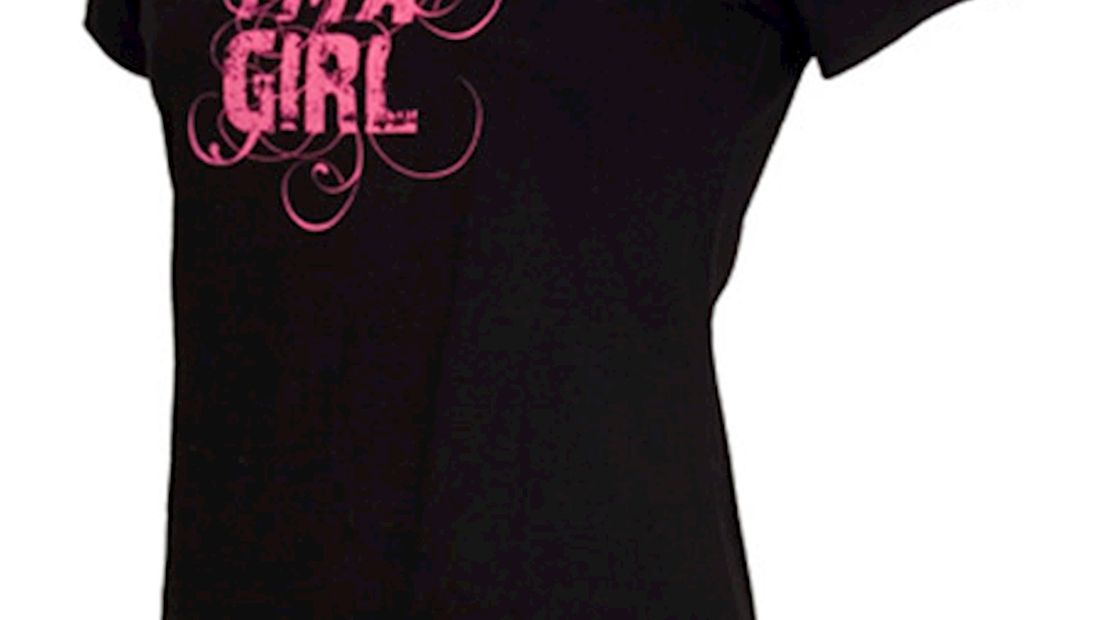 Win een ‘Because I’m a Girl’-shirt