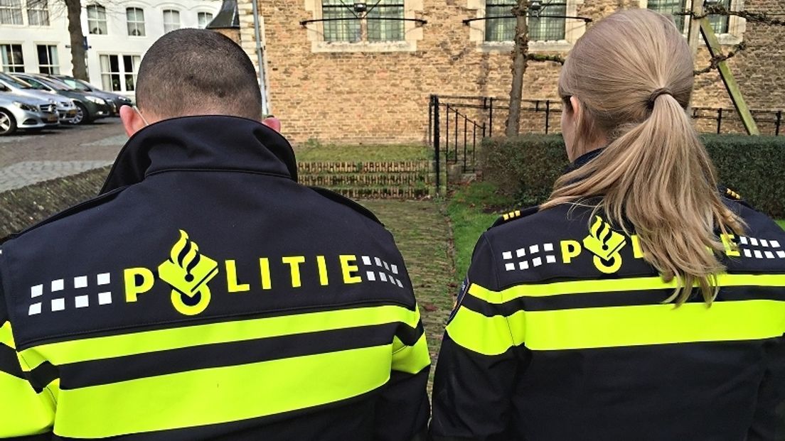 Politie op jacht naar inbrekers in Oostkapelle