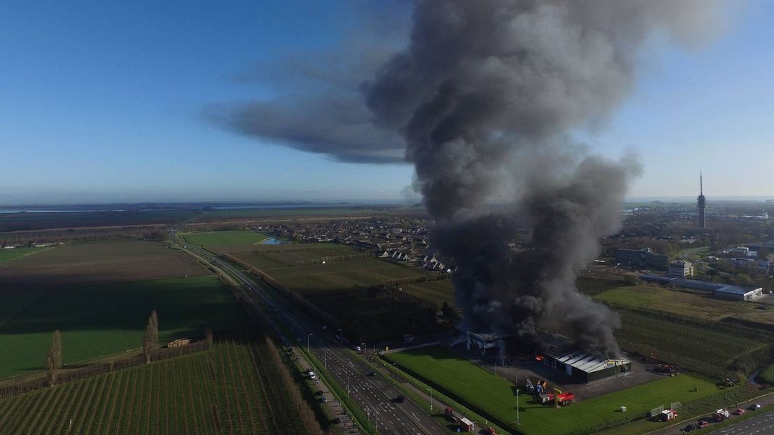 Grote brand bij Weststrate in Goes