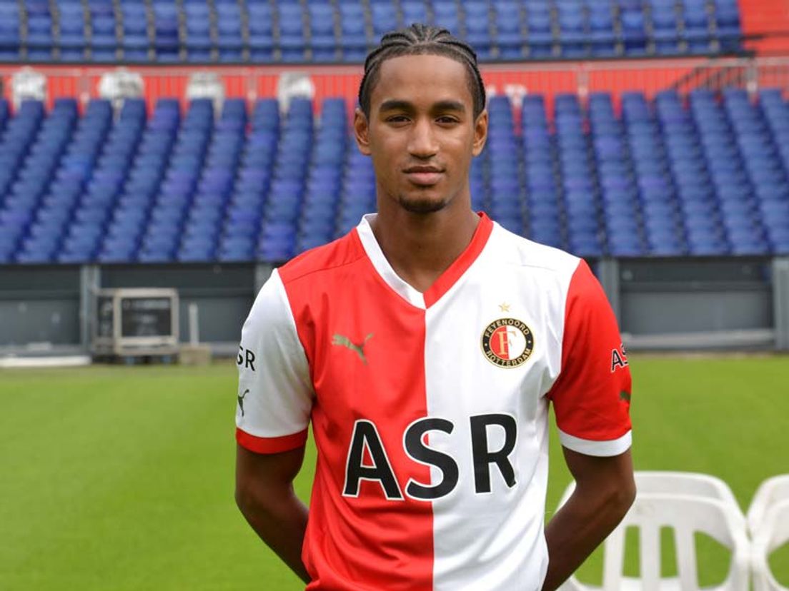 Jerson Cabral in het shirt van Feyenoord