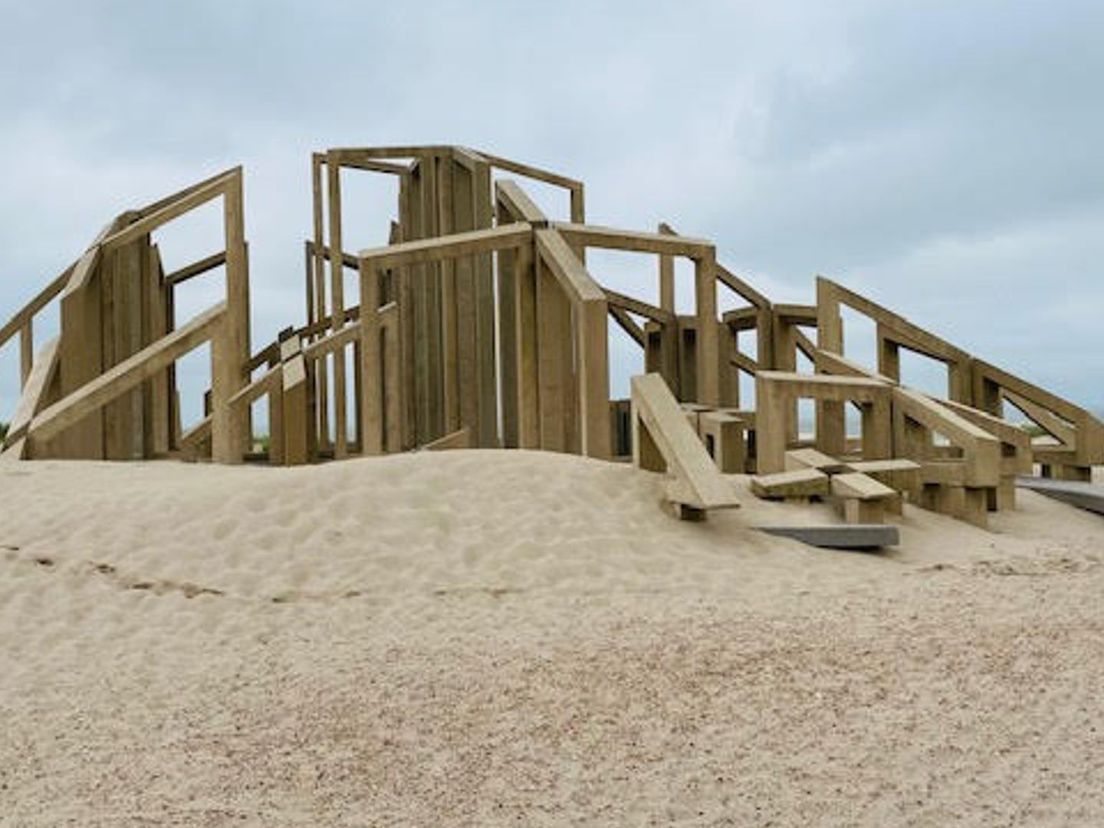 Zandwacht, kunstwerk van Observatorium op de Tweede Maasvlakte
