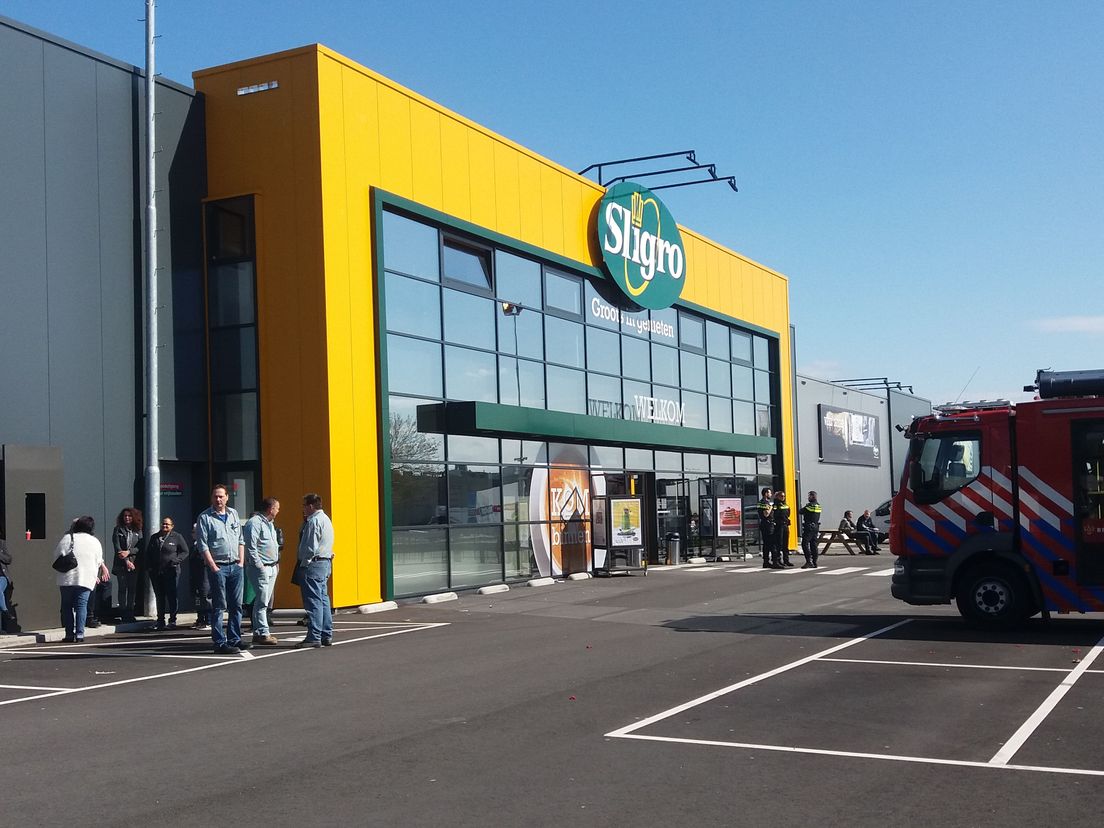 Sligro ontruimd wegens lek