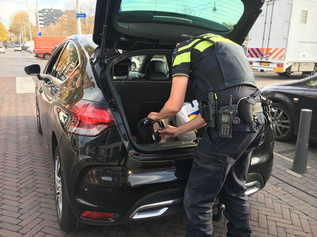 Politie pakt patserbakken af in Rotterdam-Zuid