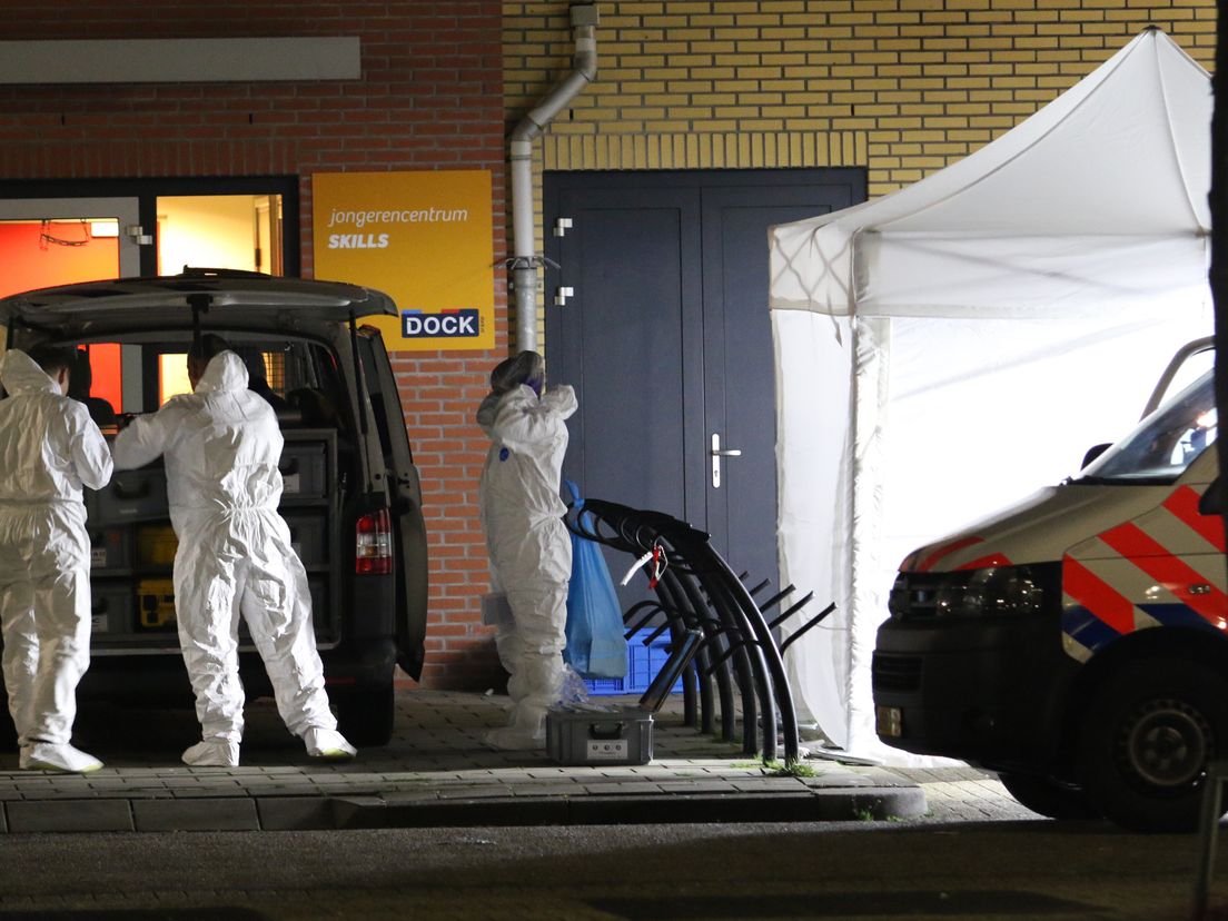 Vrouw doodgestoken in Hellevoetsluis (Foto MediaTV)