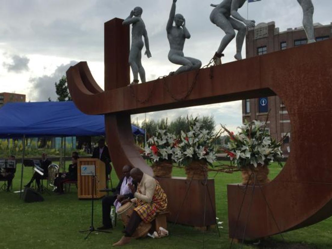 Muziek tijdens de slavernijherdenking in Rotterdam