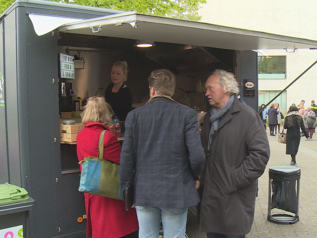 Foodtrucks van harte welkom in Rotterdam