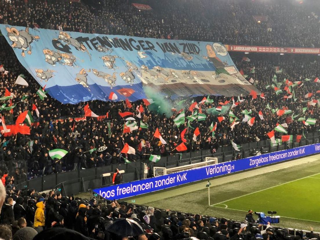 Het spandoek voorafgaand aan Feyenoord-NAC.