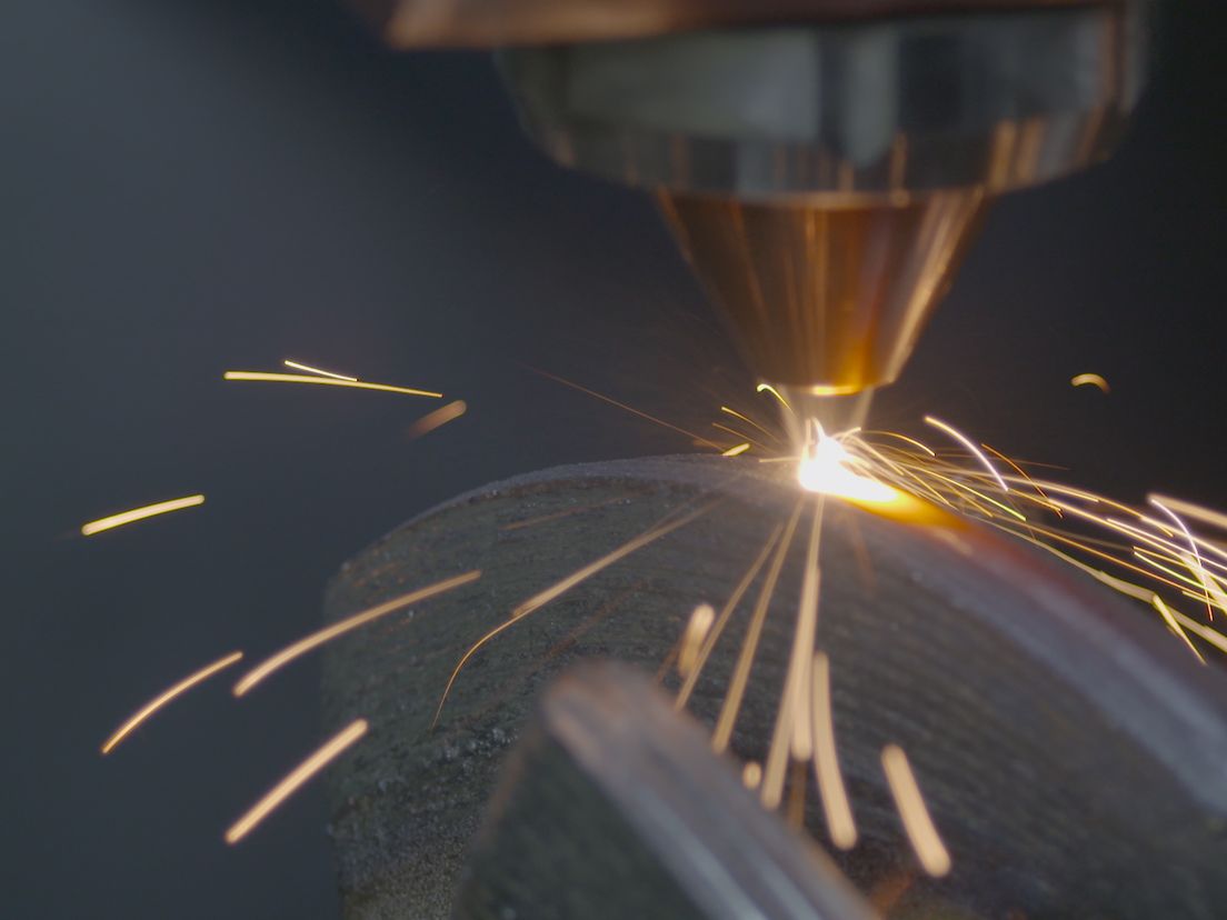 Close-up van een 3D metaalprinter