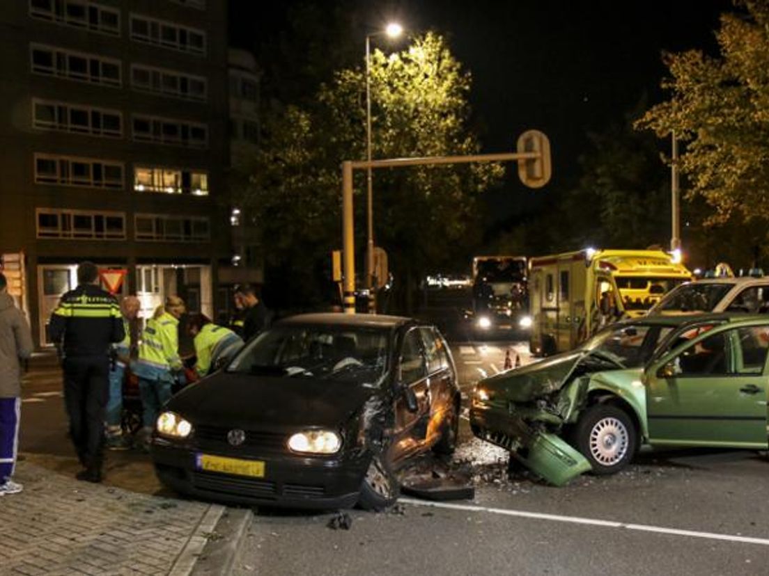 Twee Gewonden En Ravage Door Ongeluk Rotterdam - Rijnmond