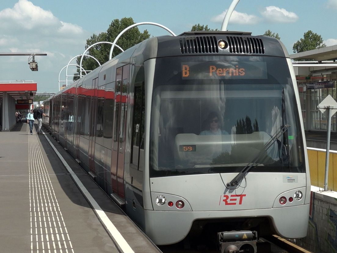 Een metro van de RET