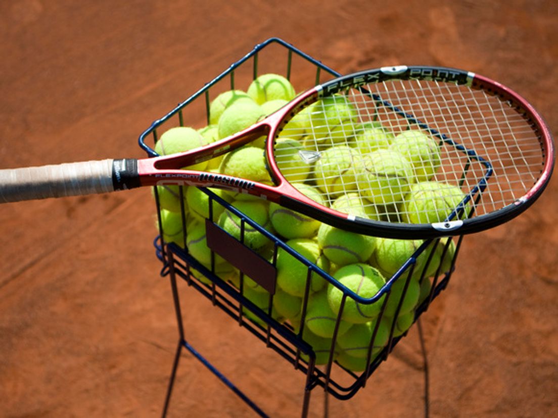 racket.cropresize.tmp.jpg