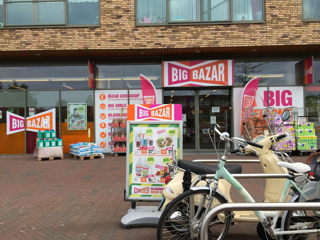 Blokkerdochter Big Bazaar