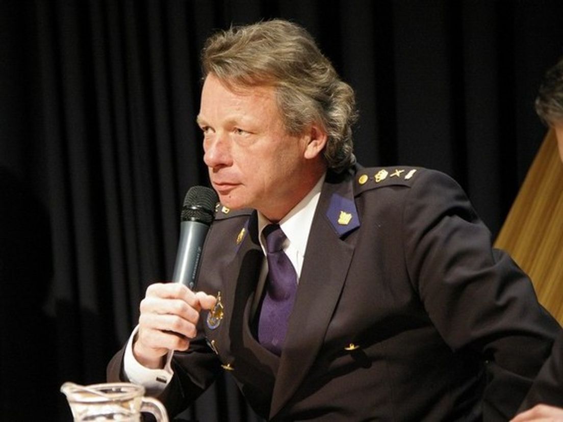 PersbijeenkomstpolitieZHZ6-1-1019.cropresize.tmp.JPG