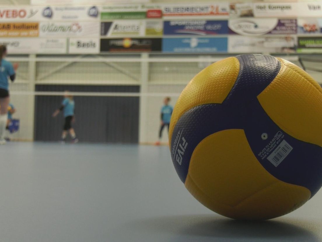 Sliedrecht Sport mag vanwege de beperkingen maar met maximaal vier speelsters trainen op één veld.
