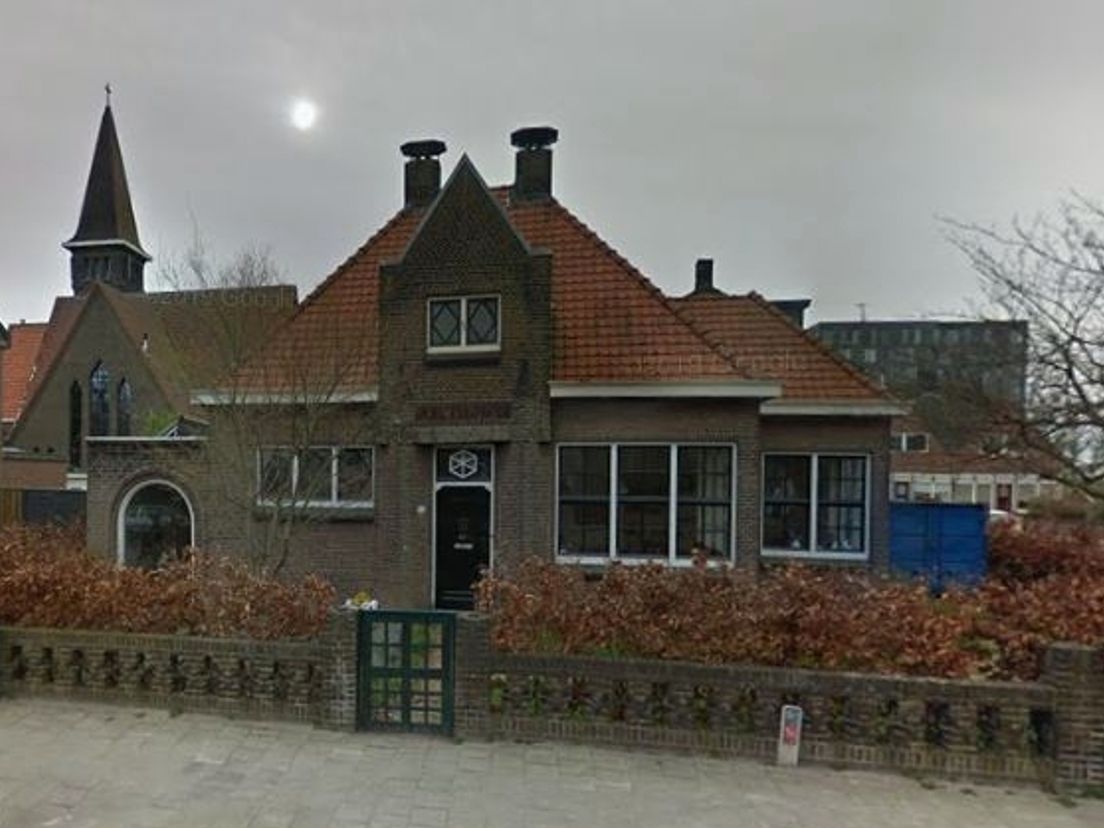 Woonhuis Rondolaan in Heijplaat, de voormalige politiepost (1918)