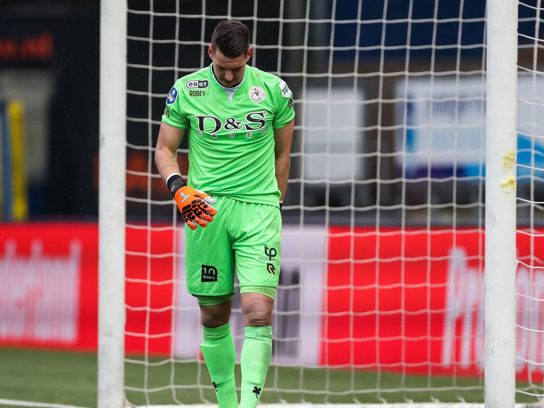 Tim Coremans baalt stevig na zijn fout voor Sparta tegen SC Cambuur
