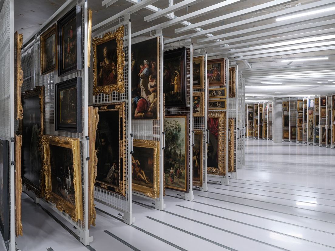 In het depot hangt de voltallige collectie van het Museum Boijmans van Beuningen