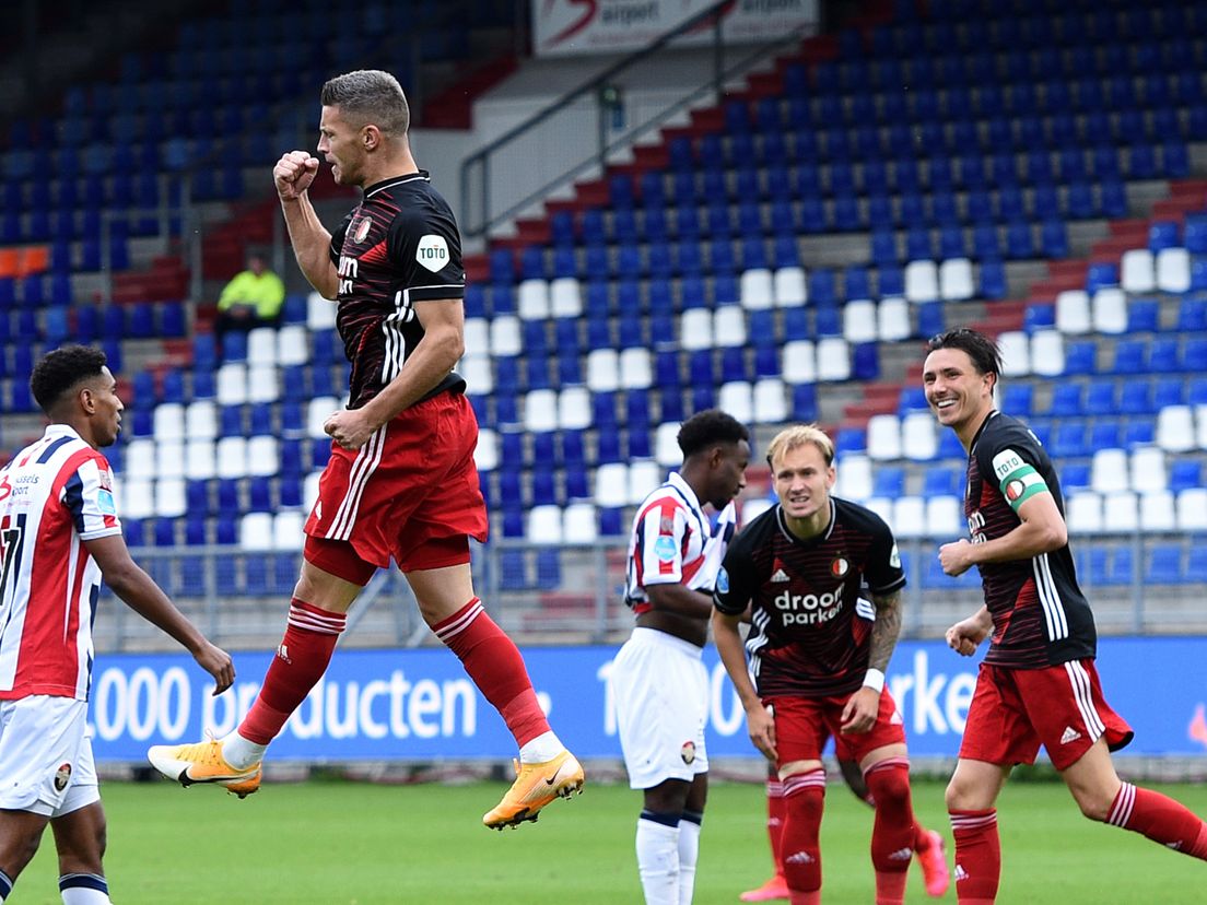 Bryan Linssen zette Feyenoord kort na rust op voorsprong.