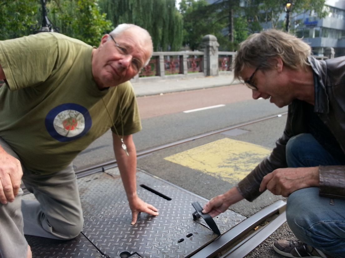 Woede en wanhoop door trillende tramplaat in R'dam