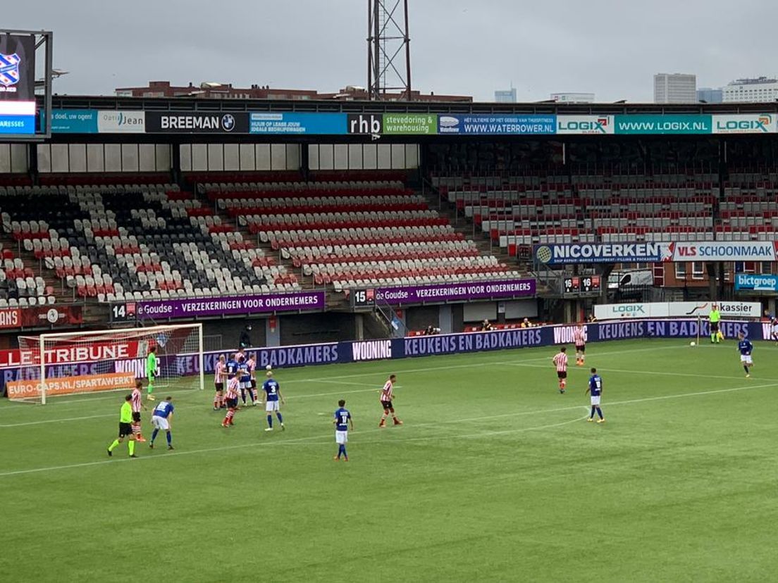 Sparta-sc Heerenveen voor lege tribunes