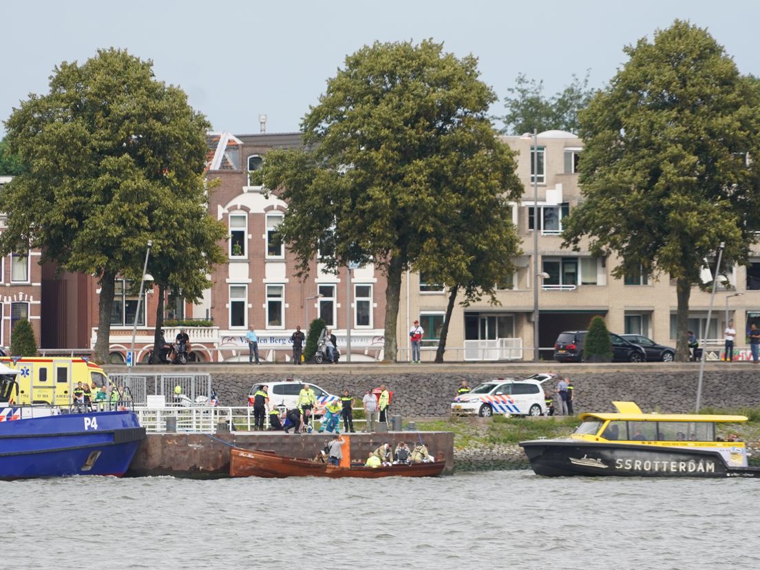 Het bootongeluk op de Nieuwe Maas (Bron: MediaTV)