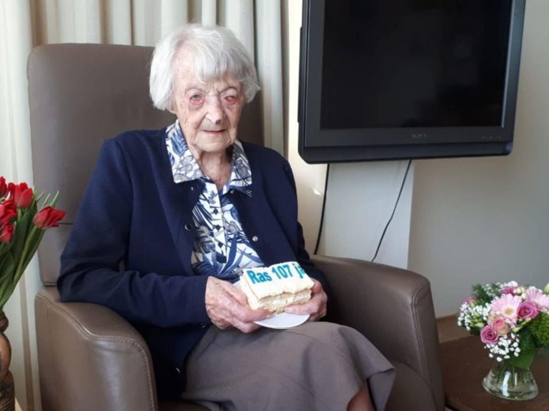 Cornelia Ras is met haar 107 jaar de oudste inwoner van Goeree-Overflakkee