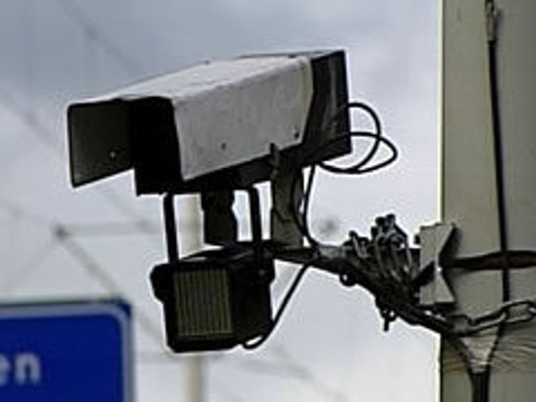 18-11-camera.cropresize.tmp.jpg