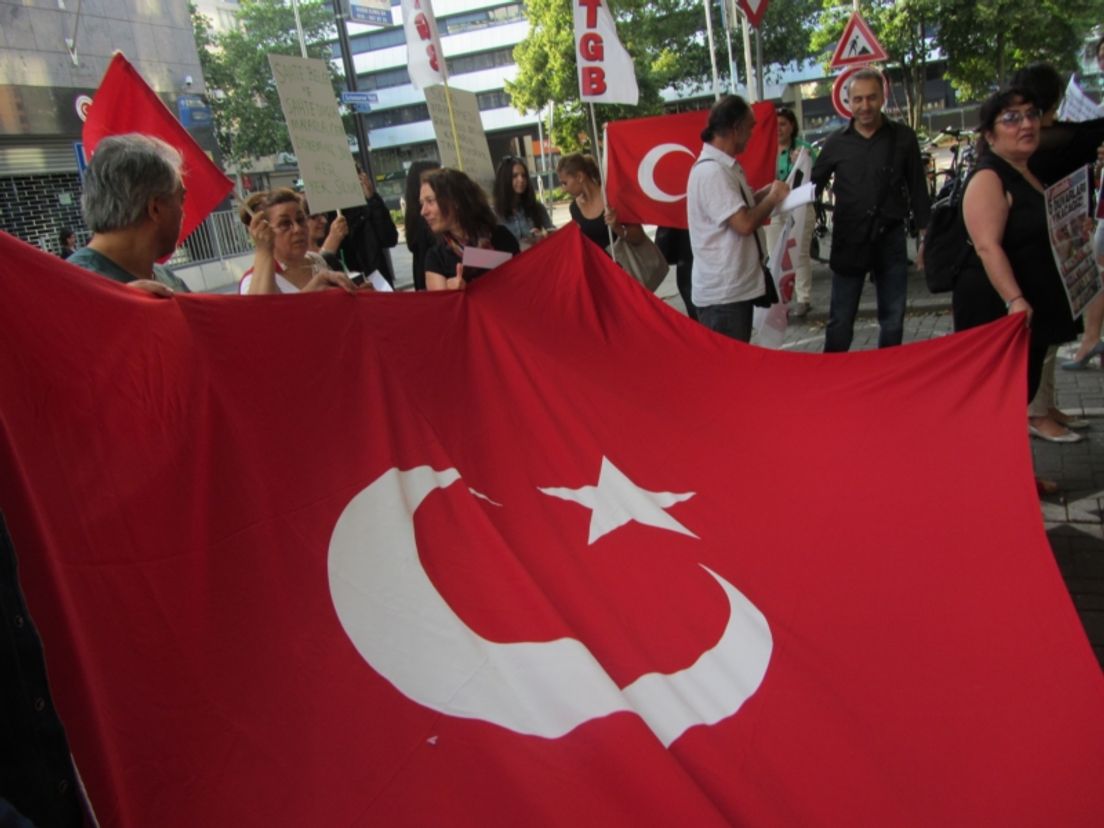 Ergenekondemo2